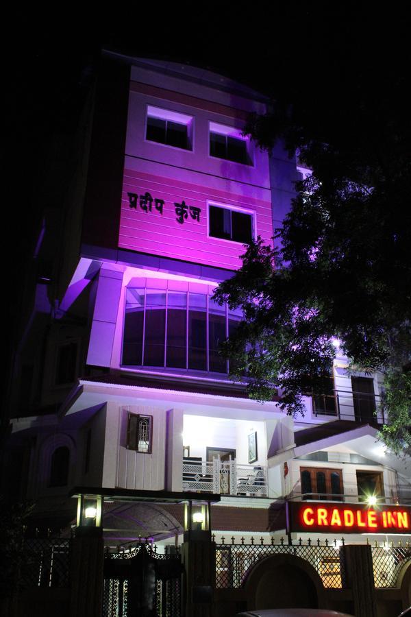 Hotel Cradle Inn Ранчі Екстер'єр фото