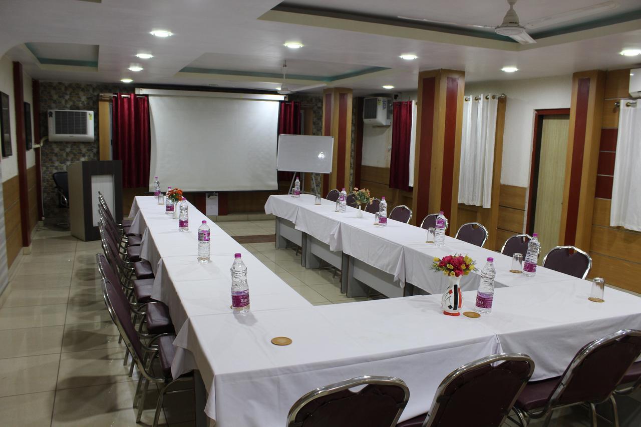 Hotel Cradle Inn Ранчі Екстер'єр фото